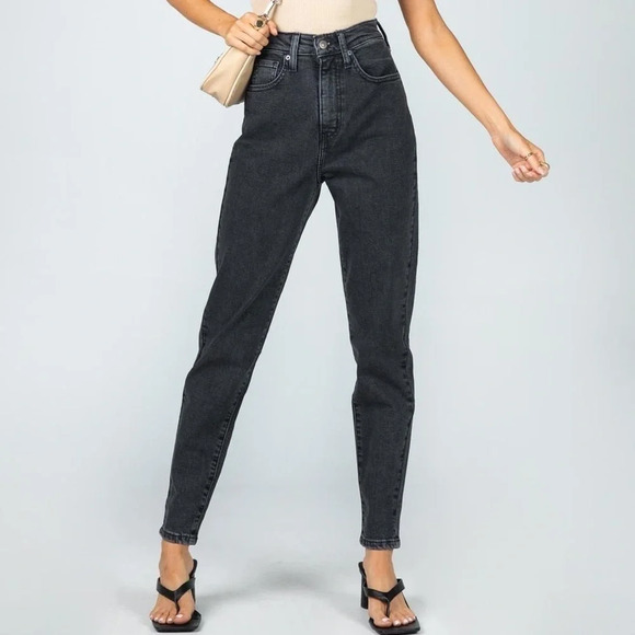 Levi's High Waisted Taper Jeans in Bomb.com - Size 28 - Picture 1 of 9